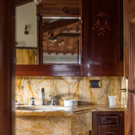 Smallville Bed & Breakfast Sovicille